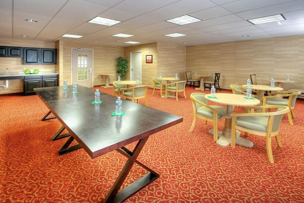 Holiday Inn Express And Suites - Tucumcari, An Ihg Hotel Eksteriør billede