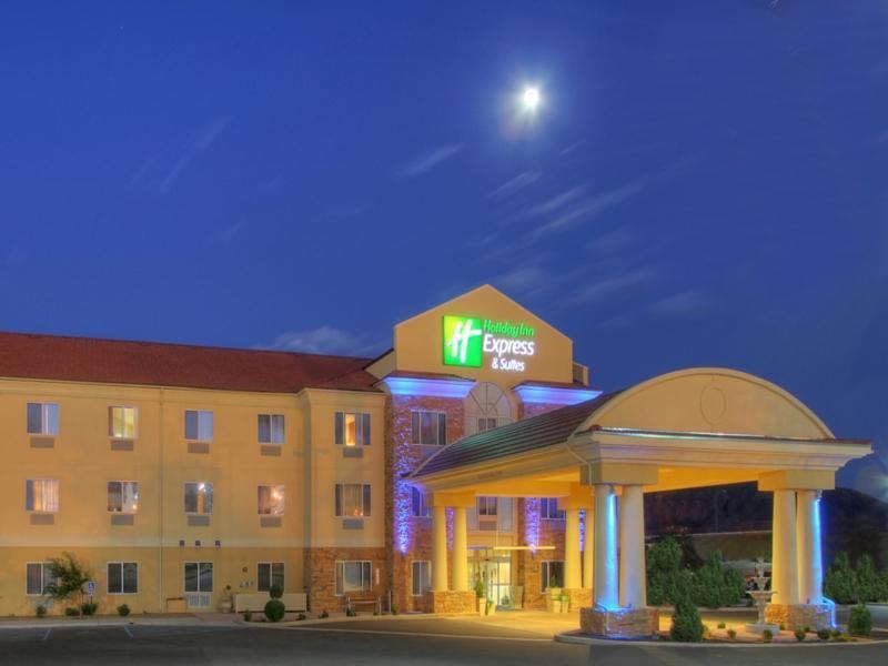 Holiday Inn Express And Suites - Tucumcari, An Ihg Hotel Eksteriør billede